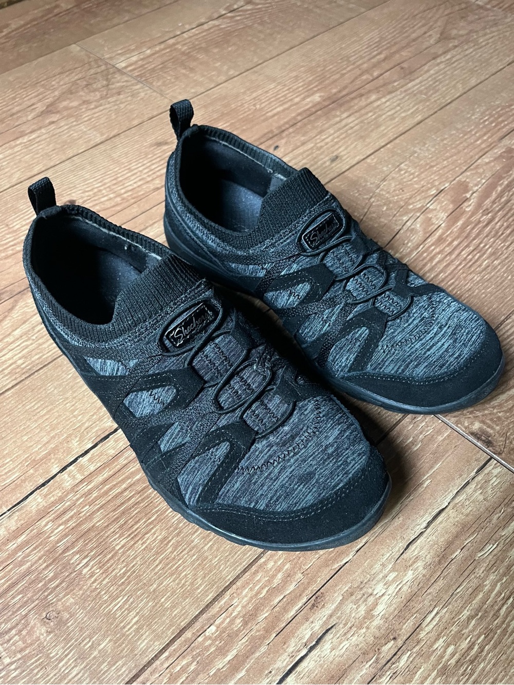 Skechers Arch Fit Sneakers - Picture 3 of 14